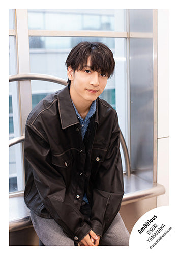 【No.JR25-714】Profile photo off-shot 2025