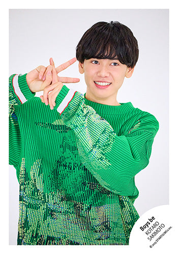【No.JR25-749】Profile photo off-shot 2025