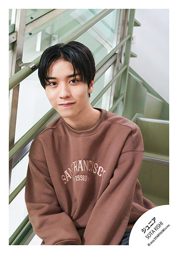 【No.JR25-886】Profile photo off-shot 2025