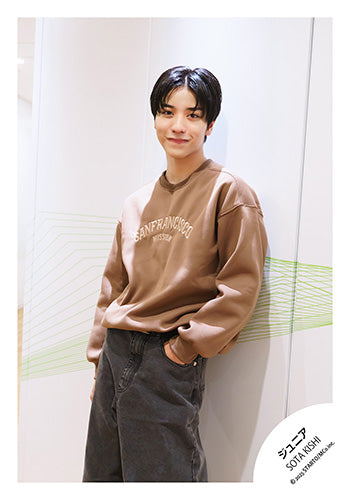 【No.JR25-887】Profile photo off-shot 2025