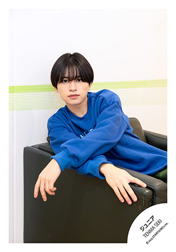 【No.JR25-971】Profile photo off-shot 2025