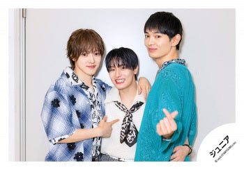 【No.JR26-1385】「Three」Goods off-shot