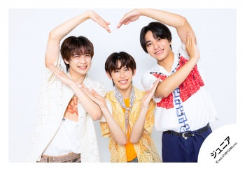 【No.JR26-1394】「Three」Goods off-shot