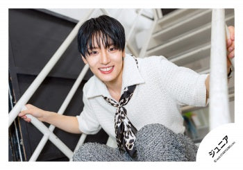 【No.JR26-1423】「Three」Goods off-shot