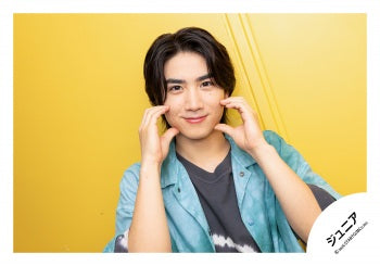 【No.JR26-1450】「Three」Goods off-shot
