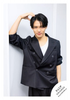 【No.JR26-396】Profile photo off-shot 2026