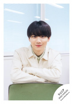 【No.JR26-439】Profile photo off-shot 2026