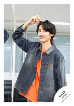 【No.JR26-502】Profile photo off-shot 2026