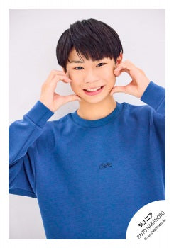 【No.JR26-721】Profile photo off-shot 2026