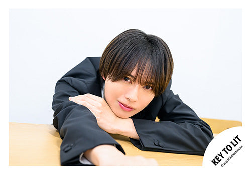 【No.KEY25-072】「KEY TO LIT Arena Tour 2025 WAKE UP THE FOOL」Goods off-shot