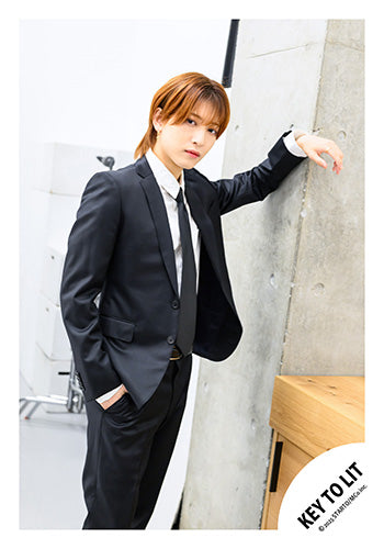 【No.KEY25-085】「KEY TO LIT Arena Tour 2025 WAKE UP THE FOOL」Goods off-shot