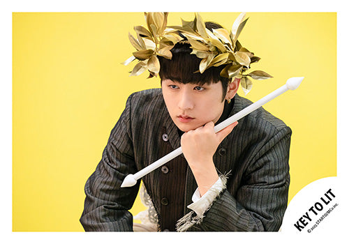 【No.KEY25-100】「KEY TO LIT Arena Tour 2025 WAKE UP THE FOOL」Goods off-shot