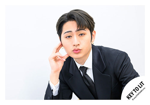 【No.KEY25-103】「KEY TO LIT Arena Tour 2025 WAKE UP THE FOOL」Goods off-shot