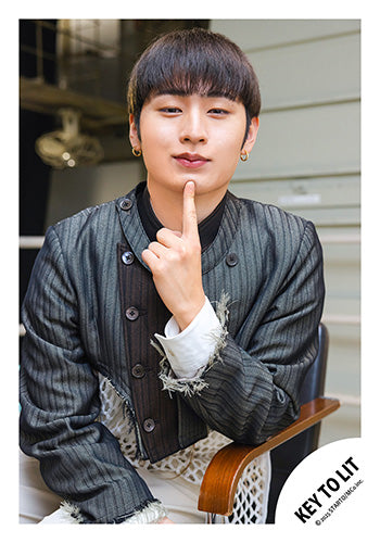【No.KEY25-104】「KEY TO LIT Arena Tour 2025 WAKE UP THE FOOL」Goods off-shot