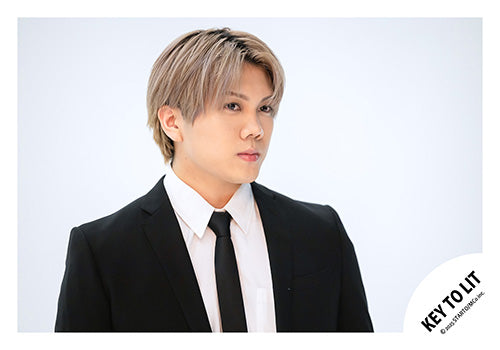 【No.KEY25-114】「KEY TO LIT Arena Tour 2025 WAKE UP THE FOOL」Goods off-shot