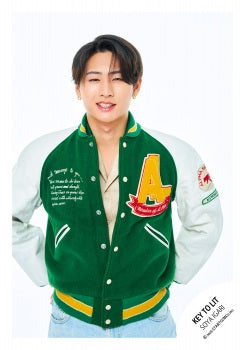 【No.KEY26-078】Profile photo off-shot 2026