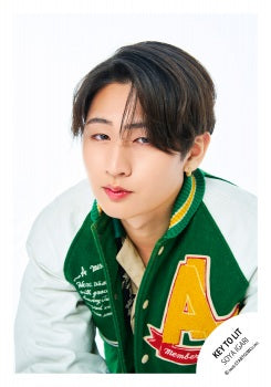 【No.KEY26-079】Profile photo off-shot 2026