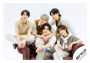 【No.KEY26-093】「KEY TO LIT Arena Tour 2026 NEO CLASSICS」goods off-shot