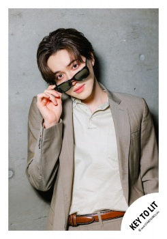 【No.KEY26-106】「KEY TO LIT Arena Tour 2026 NEO CLASSICS」goods off-shot