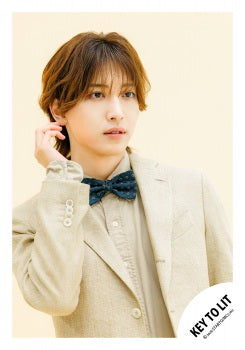 【No.KEY26-122】「KEY TO LIT Arena Tour 2026 NEO CLASSICS」goods off-shot