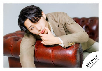 【No.KEY26-127】「KEY TO LIT Arena Tour 2026 NEO CLASSICS」goods off-shot