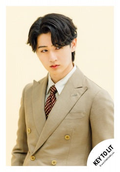 【No.KEY26-130】「KEY TO LIT Arena Tour 2026 NEO CLASSICS」goods off-shot