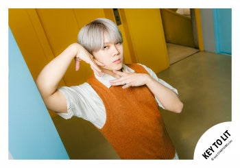 【No.KEY26-142】「KEY TO LIT Arena Tour 2026 NEO CLASSICS」goods off-shot