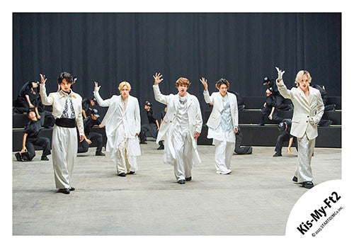 【No.KMF25-005】Single「Curtain call」MV,jacket & Special video off-shot