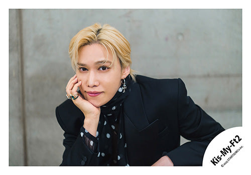 【No.KMF25-031】Single「Curtain call」MV,jacket & Special video off-shot