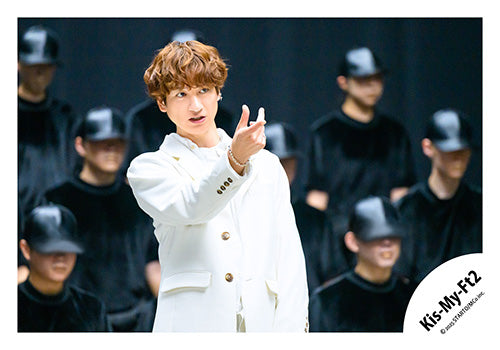 【No.KMF25-036】Single「Curtain call」MV,jacket & Special video off-shot