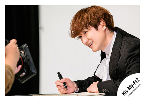 【No.KMF25-041】Single「Curtain call」MV,jacket & Special video off-shot