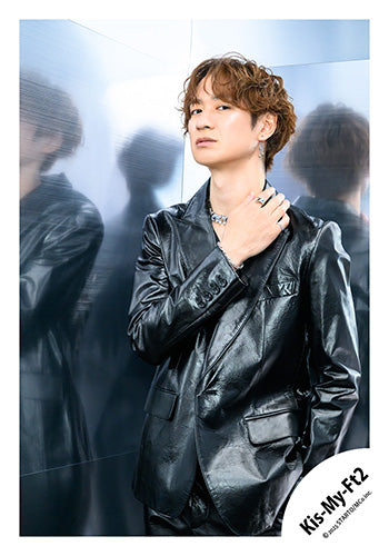 【No.KMF25-042】Single「Curtain call」MV,jacket & Special video off-shot