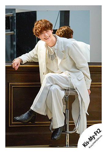 【No.KMF25-045】Single「Curtain call」MV,jacket & Special video off-shot