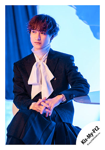 【No.KMF25-047】Single「Curtain call」MV,jacket & Special video off-shot