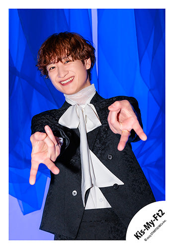 【No.KMF25-053】Single「Curtain call」MV,jacket & Special video off-shot