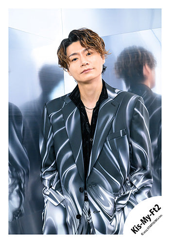 【No.KMF25-070】Single「Curtain call」MV,jacket & Special video off-shot