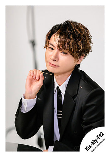 【No.KMF25-072】Single「Curtain call」MV,jacket & Special video off-shot