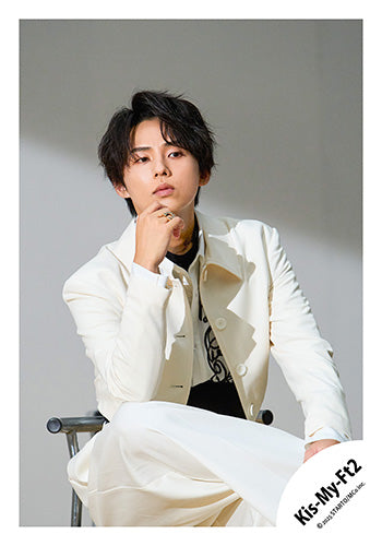 【No.KMF25-082】Single「Curtain call」MV,jacket & Special video off-shot