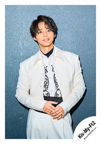 【No.KMF25-092】Single「Curtain call」MV,jacket & Special video off-shot