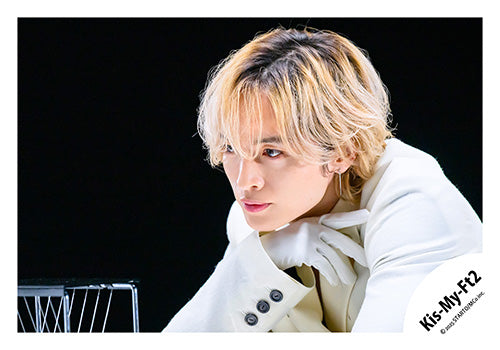 【No.KMF25-100】Single「Curtain call」MV,jacket & Special video off-shot