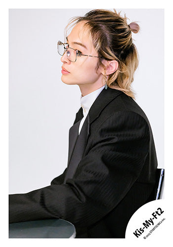 【No.KMF25-108】Single「Curtain call」MV,jacket & Special video off-shot