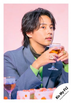 【No.KMF25-452】SINGLE「&Joy」MV & jacket photo off-shot