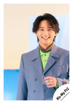 【No.KMF25-455】SINGLE「&Joy」MV & jacket photo off-shot