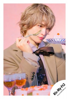 【No.KMF25-468】SINGLE「&Joy」MV & jacket photo off-shot