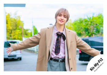 【No.KMF25-470】SINGLE「&Joy」MV & jacket photo off-shot