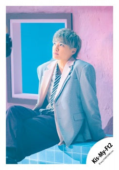 【No.KMF25-475】SINGLE「&Joy」MV & jacket photo off-shot