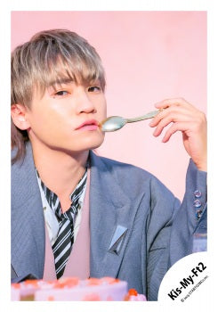 【No.KMF25-477】SINGLE「&Joy」MV & jacket photo off-shot