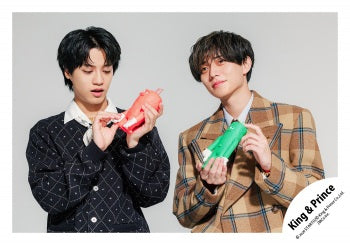 【No.KP26-003】「King & Prince DOME TOUR 2026 STARRING」Goods off-shot