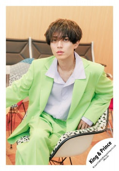 【No.KP26-034】「King & Prince DOME TOUR 2026 STARRING」Goods off-shot