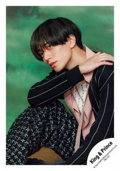 【No.KP26-035】「King & Prince DOME TOUR 2026 STARRING」Goods off-shot